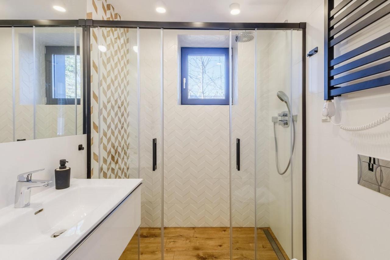 Rezydencja Ornak 5 - Stylowe Apartamenty Z Balkonami I Jacuzzi, 5 Min Pieszo Do Krupowek, Izby Podhalanskie Zakopane Exterior foto