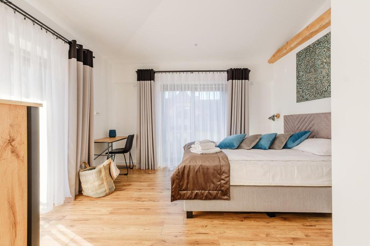 Rezydencja Ornak 5 - Stylowe Apartamenty Z Balkonami I Jacuzzi, 5 Min Pieszo Do Krupowek, Izby Podhalanskie Zakopane Exterior foto
