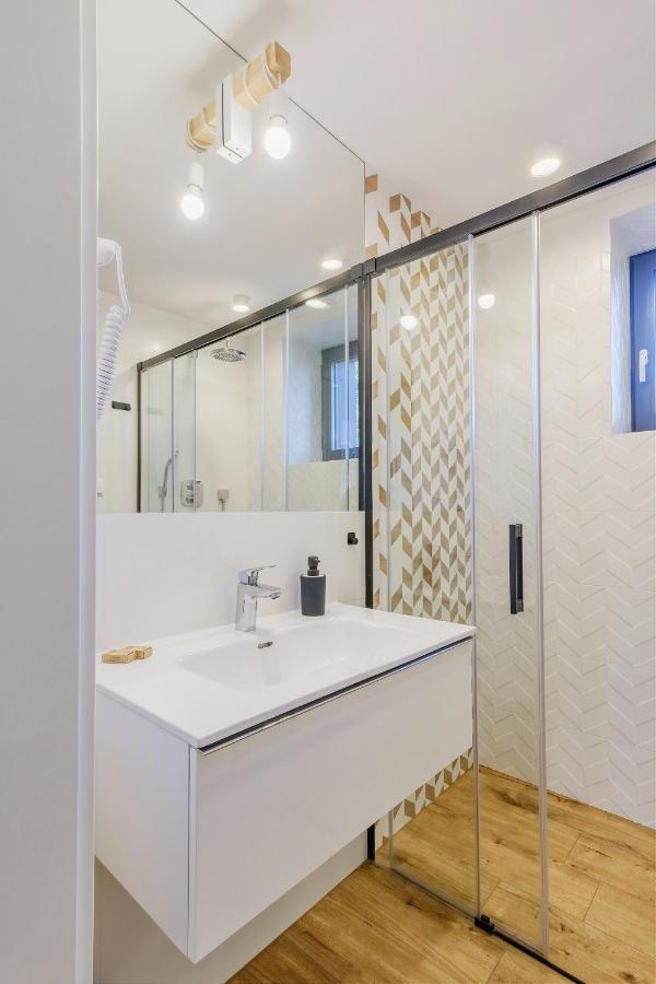 Rezydencja Ornak 5 - Stylowe Apartamenty Z Balkonami I Jacuzzi, 5 Min Pieszo Do Krupowek, Izby Podhalanskie Zakopane Exterior foto